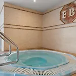 Lujo, Tranquilidad, Prestigio Y Golf En - Nueva Andalucia Y Puerto Banus *