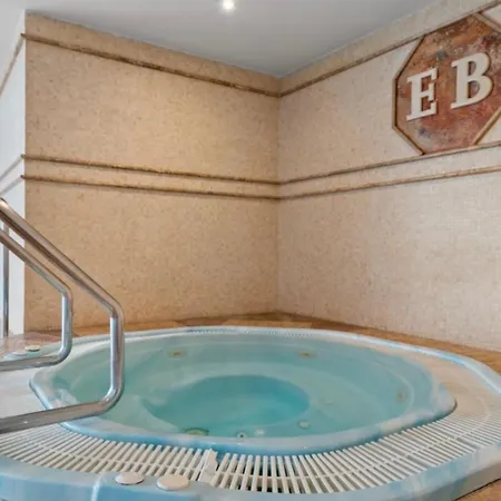 El Embrujo De Banus Es Lujo, Tranquilidad Y Prestigio En *