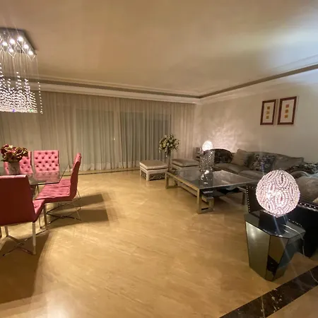 Lujo, Tranquilidad, Prestigio Y Golf En - Nueva Andalucia Y Puerto Banus *